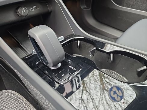 Certified 2023 Volvo C40 P8 Recharge Plus w/ Climate Package image 21