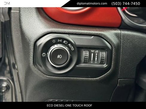 Used 2021 Jeep Wrangler Unlimited Rubicon AWD/4WD image 35