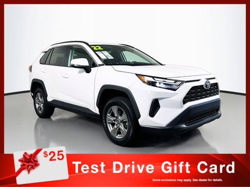 Used 2022 Toyota RAV4 XLE FWD image 1