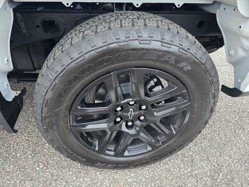 New 2026 Chevrolet Silverado 1500 Custom w/ Turbomax Blackout Package RWD image 23