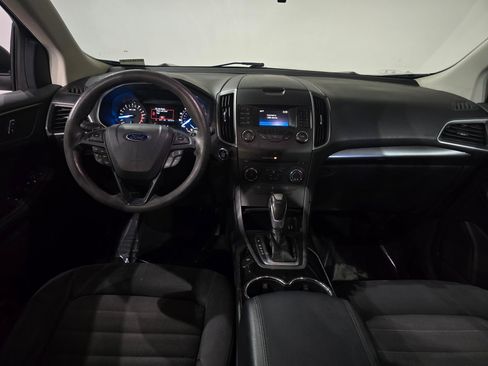 Used 2017 Ford Edge SE image 17
