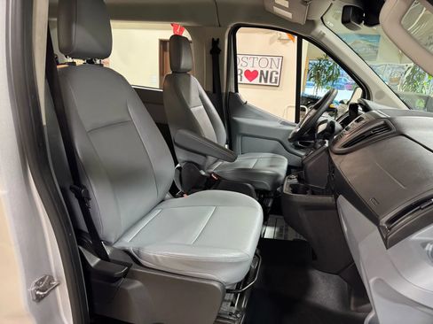Used 2019 Ford Transit 350 XL image 31