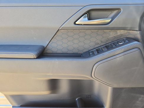 Used 2026 Lexus GX 550 w/ Accessory Package (2T) AWD/4WD image 15