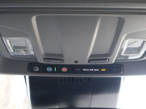 Certified 2024 GMC Sierra 1500 SLT image 36