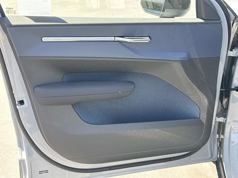 New 2026 Volvo EX30 Plus w/ Climate Package image 11