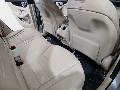 Used 2018 Mercedes-Benz GLC 300 4MATIC image 13