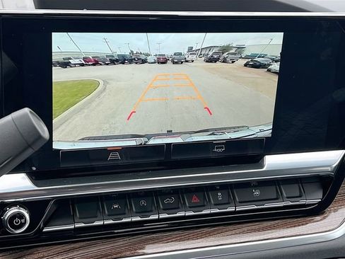 New 2026 GMC Sierra 1500 Elevation image 9