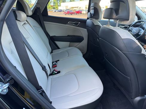 Used 2024 Kia Sportage EX FWD image 7