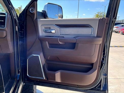 Used 2022 RAM 2500 Laramie AWD/4WD image 21