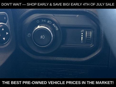 Used 2024 Jeep Wrangler Unlimited Sport AWD/4WD image 35