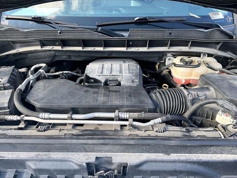 Used 2019 GMC Sierra 1500 SLE w/ SLE Value Package image 31