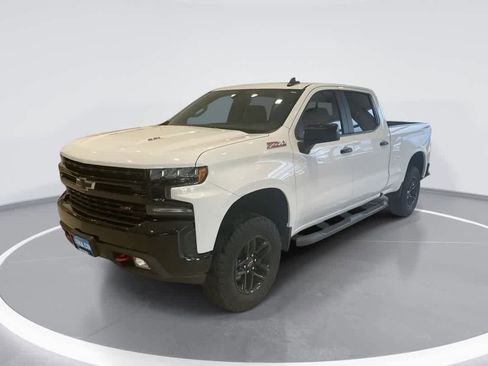 Used 2020 Chevrolet Silverado 1500 LT Trail Boss image 1