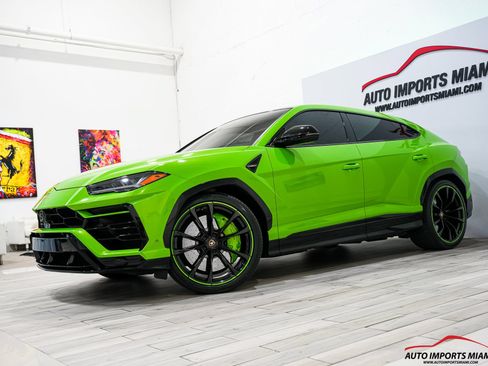 Used 2022 Lamborghini Urus AWD/4WD image 4