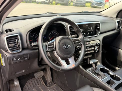 Used 2021 Kia Sportage EX FWD image 16