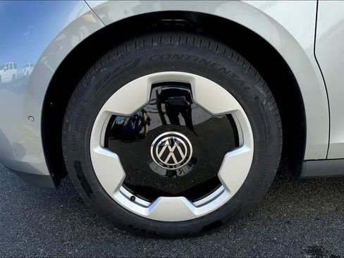 New 2025 Volkswagen ID. Buzz Pro S image 11