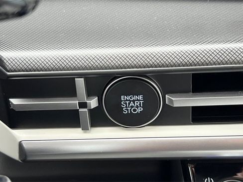 New 2026 Hyundai Santa Fe SEL image 23