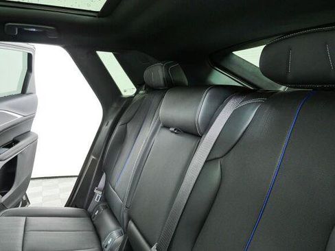 Used 2025 Cadillac Lyriq Sport AWD/4WD image 31