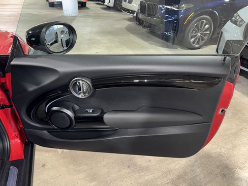 Certified 2024 MINI Cooper 2-Door Hardtop FWD image 9