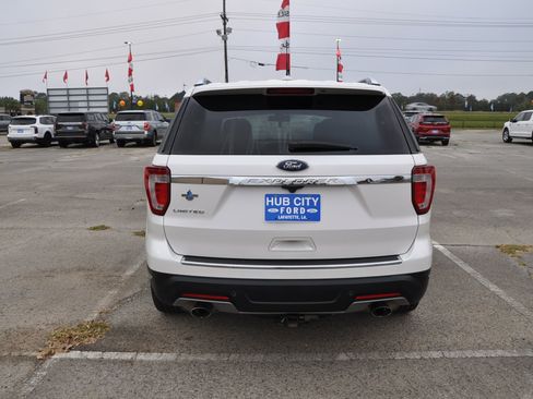 Used 2018 Ford Explorer Limited w/ Equipment Group 301A image 4