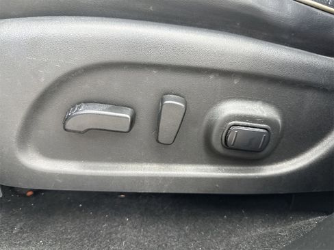 Used 2017 INFINITI QX60 Luxe w/ Deluxe Technology Package image 17