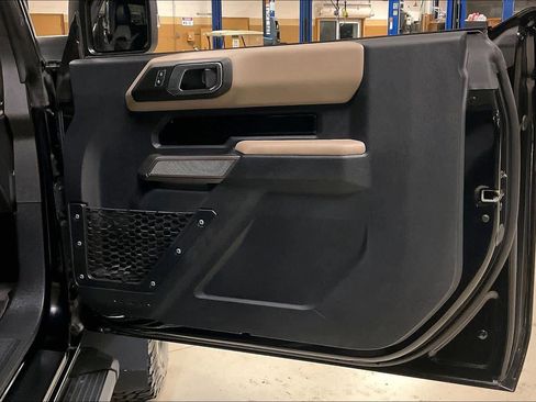 Used 2022 Ford Bronco Wildtrak image 21