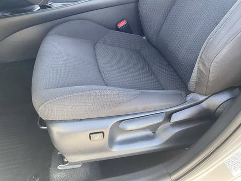 Used 2018 Toyota C-HR XLE image 22