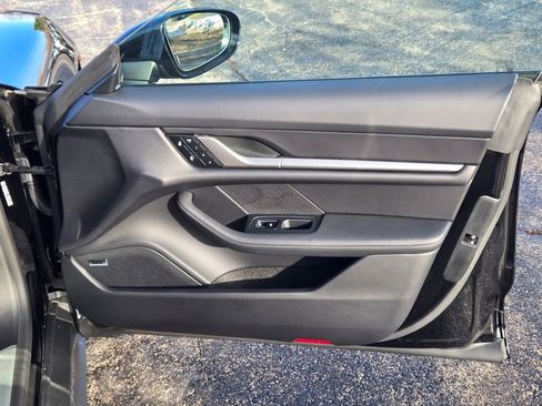 New 2026 Porsche Taycan 4 image 31
