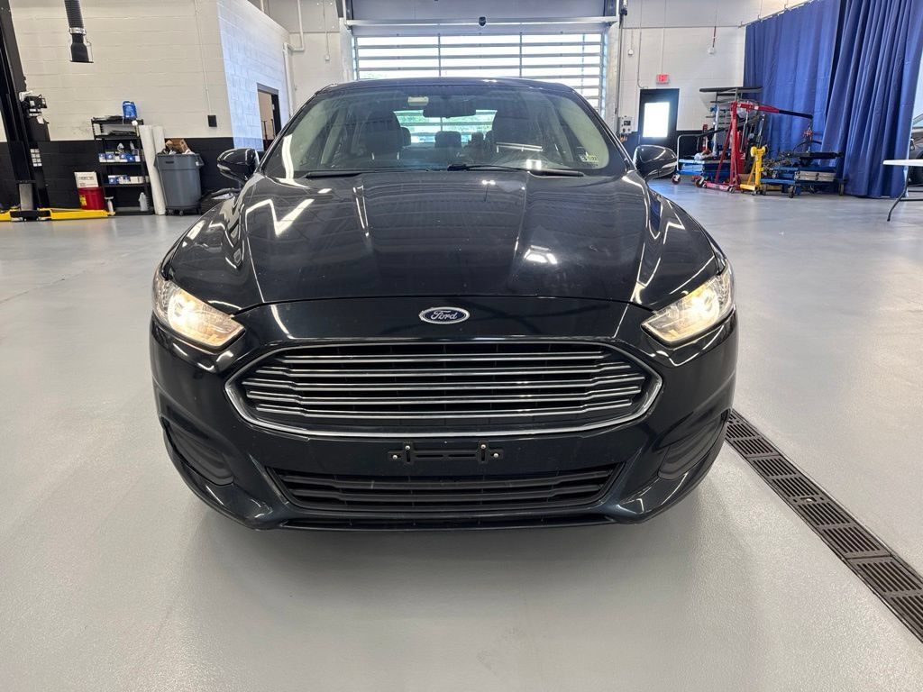 Used 2014 Ford Fusion SE FWD image 10