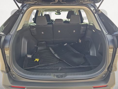 Used 2023 Toyota RAV4 LE image 12