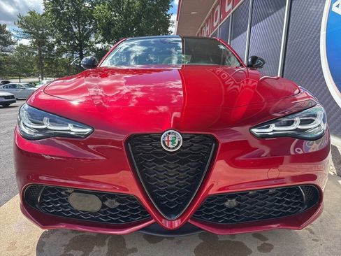 New 2025 Alfa Romeo Giulia AWD w/ Driving Assist Package image 4