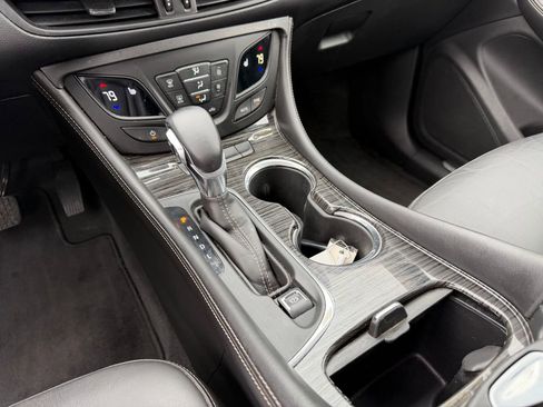 Used 2018 Buick Envision Essence image 24