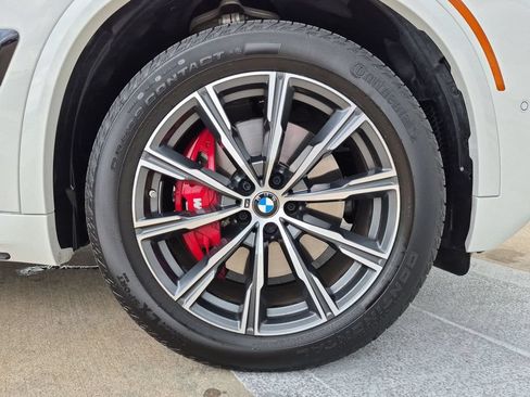 Used 2026 BMW X5 xDrive40i w/ M Sport Package AWD/4WD image 23