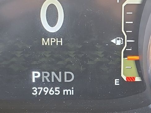 Used 2021 Jeep Gladiator Sport image 1