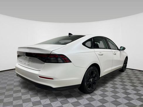 New 2025 Honda Accord SE image 5