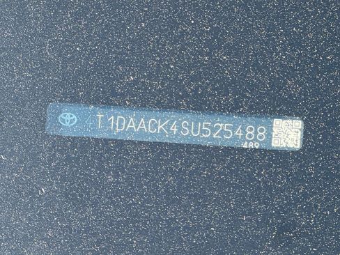 Used 2025 Toyota Camry LE image 29