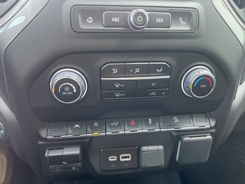 Used 2025 Chevrolet Silverado 1500 Custom Trail Boss w/ Turbomax Blackout Package image 15