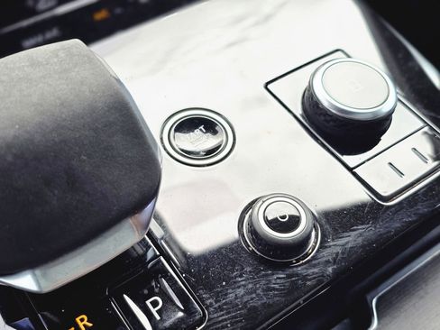 Used 2023 Land Rover Range Rover Sport SE Dynamic image 29