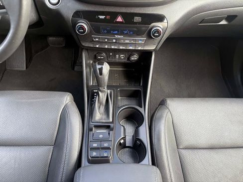 Used 2021 Hyundai Tucson Limited AWD/4WD image 18