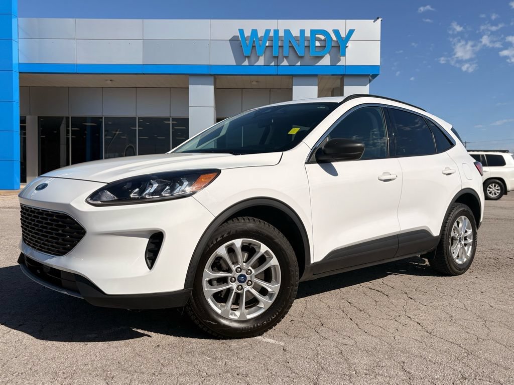 Used 2022 Ford Escape SE AWD/4WD image 1