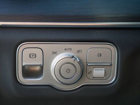 New 2026 Mercedes-Benz GLS 450 4MATIC image 44