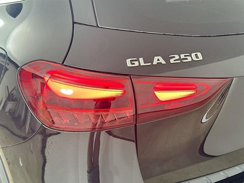 Certified 2026 Mercedes-Benz GLA 250 4MATIC image 42