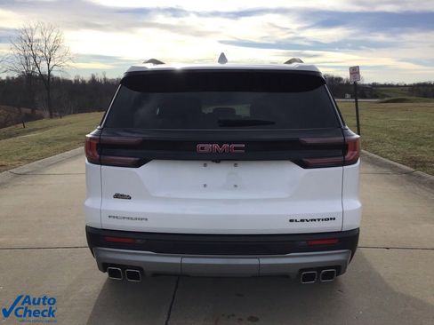 Used 2025 GMC Acadia Elevation image 4