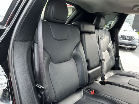 Used 2020 Jeep Cherokee Limited AWD/4WD image 43