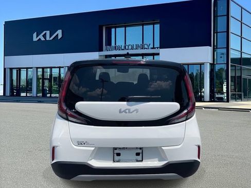 Certified 2025 Kia Soul EX FWD image 5
