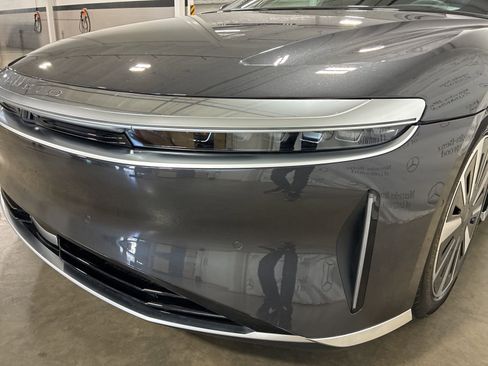 Used 2025 Lucid Air Touring AWD/4WD image 12