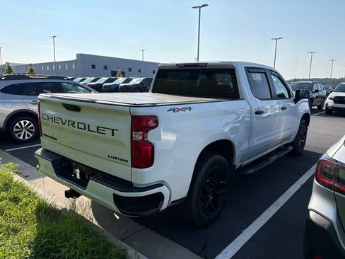 Used 2024 Chevrolet Silverado 1500 Custom w/ Turbomax Blackout Package AWD/4WD image 6