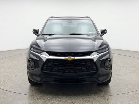 Used 2025 Chevrolet Blazer LT FWD image 2