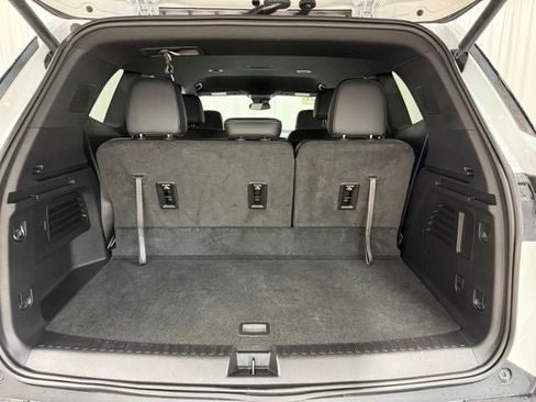 Used 2026 Buick Enclave Preferred AWD/4WD image 23