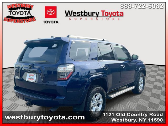 Used 2022 Toyota 4Runner SR5 Premium w/ Moonroof Package AWD/4WD image 7