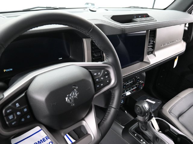 Used 2025 Ford Bronco Outer Banks AWD/4WD image 24